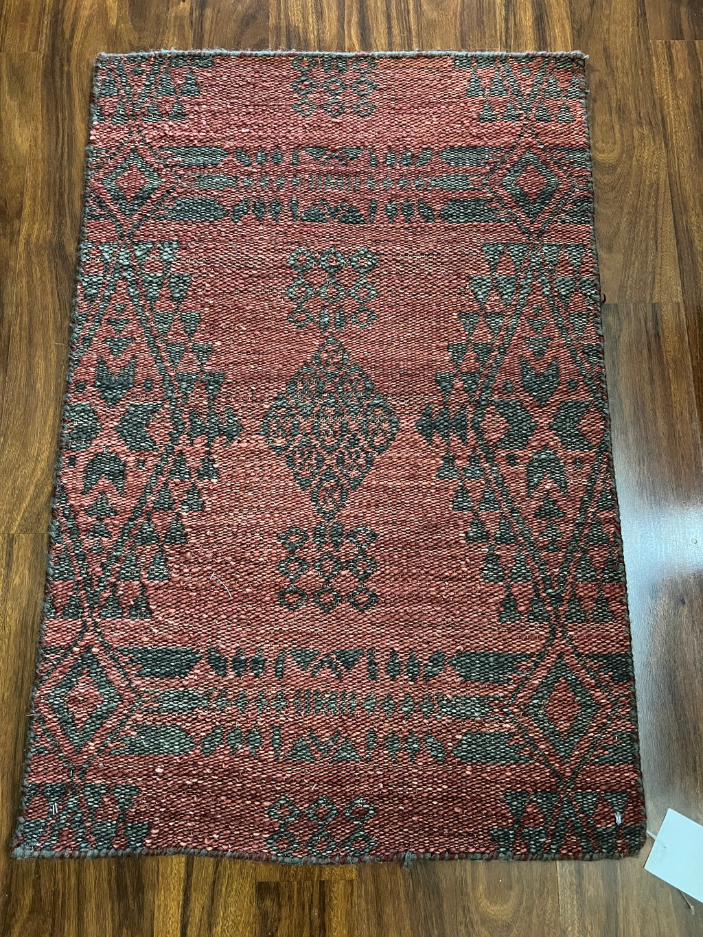 Handmade Endura Red & Black Wool Rug – 2' x 3'