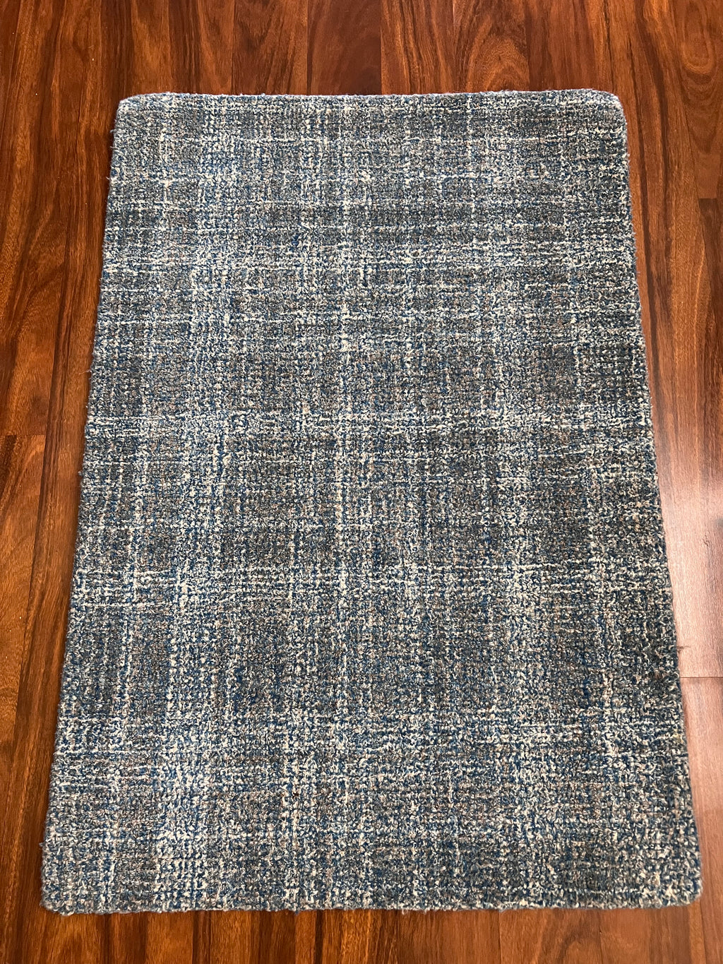 Handmade Blue & Charcoal Ombre Accent Rug – 2' x 3'