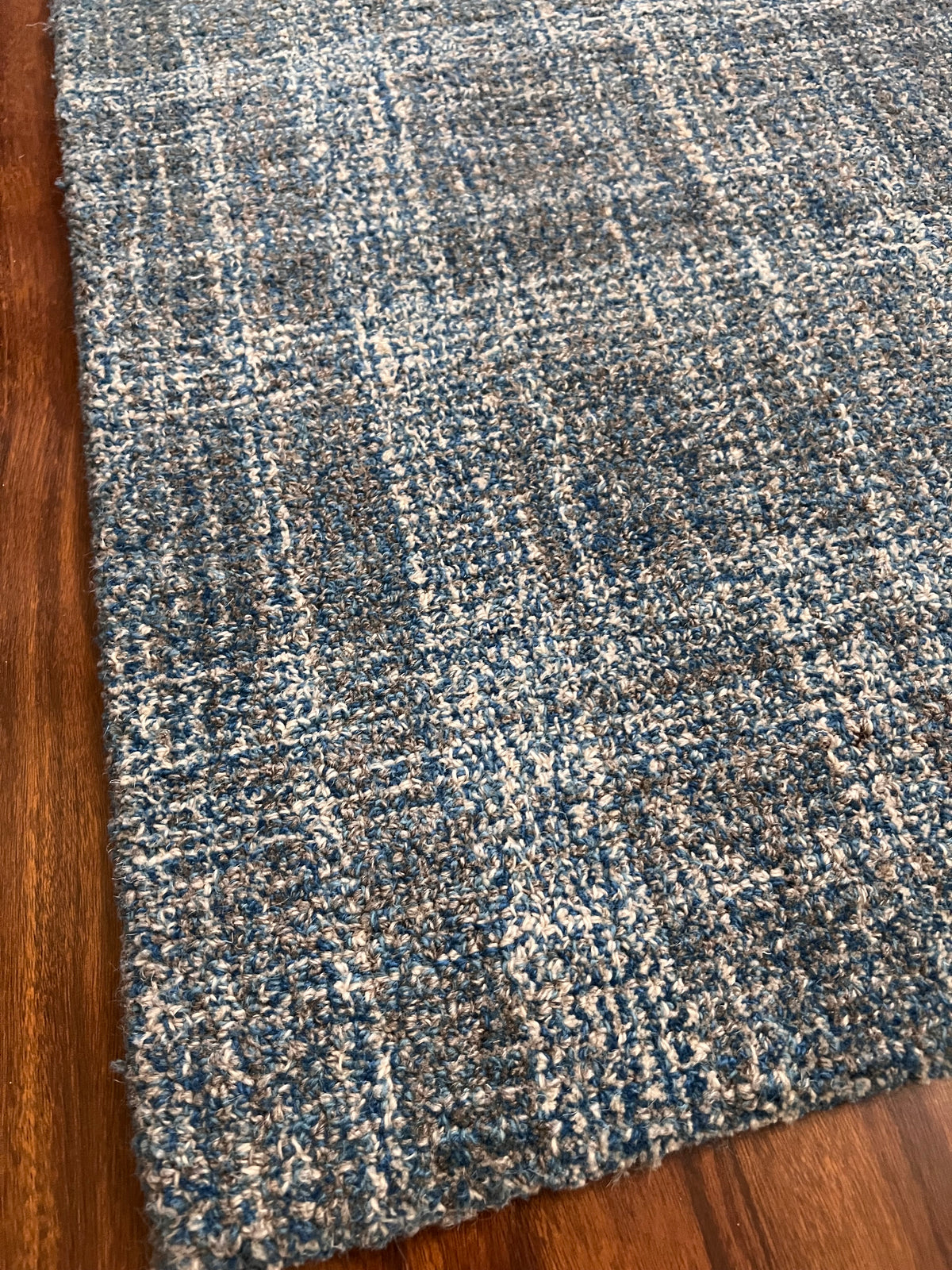 Handmade Blue & Charcoal Ombre Accent Rug – 2' x 3'