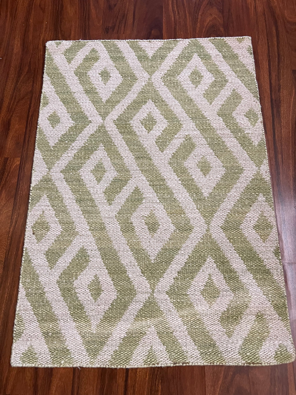 Handmade Olive & Ivory Geometric Wool Rug – 2’ × 3’ | EN-920