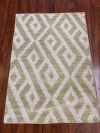 Handmade Olive & Ivory Geometric Wool Rug – 2’ × 3’ | EN-920