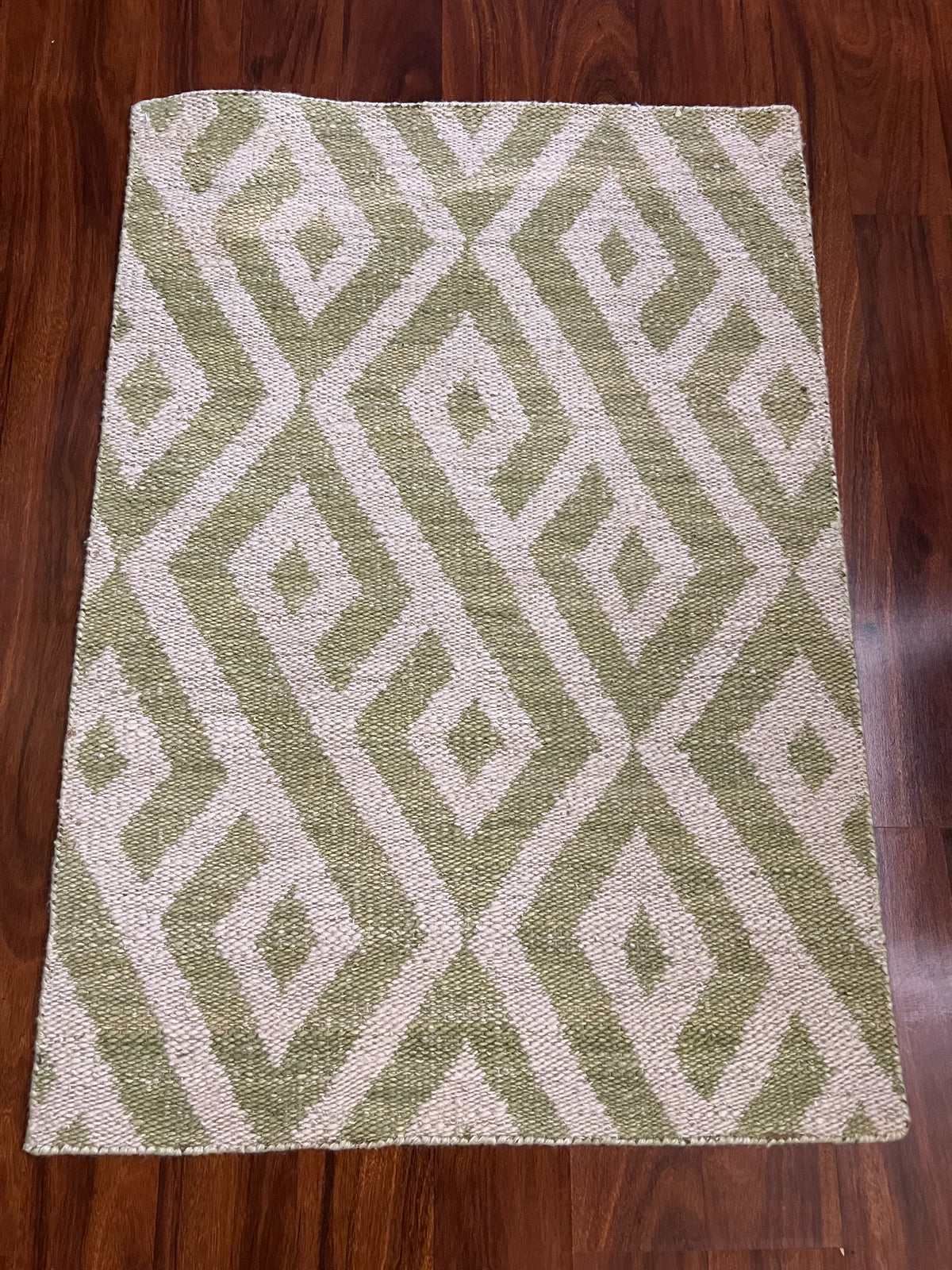 Handmade Olive & Ivory Geometric Wool Rug – 2’ × 3’ | EN-920