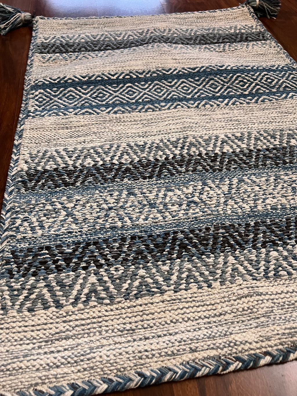 Handmade Canyon Turquoise Geometric Cotton Rug with Tassels – 2’ × 3’