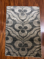 Handmade Gray Floral Accent Rug – 2’ × 3’