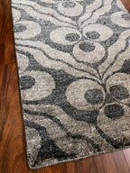 Handmade Gray Floral Accent Rug – 2’ × 3’
