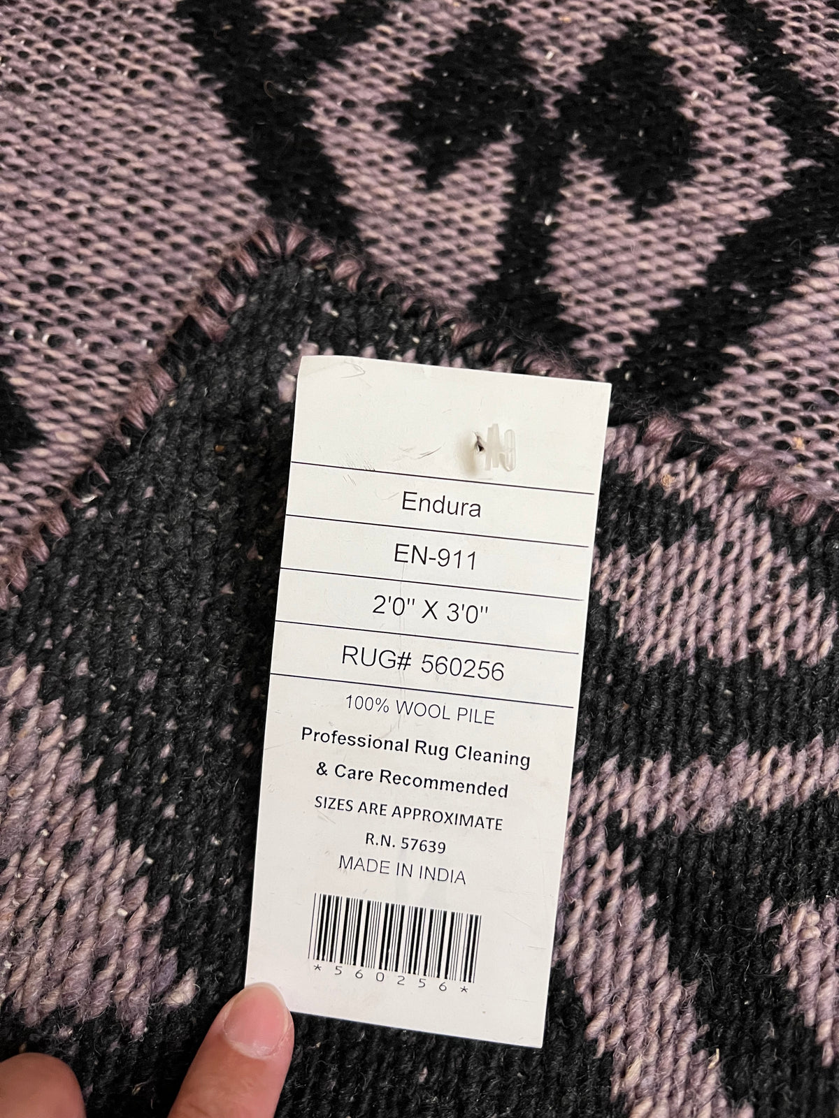 Handmade Black & Lilac Geometric Wool Rug – 2’ × 3’ | Endura EN-911