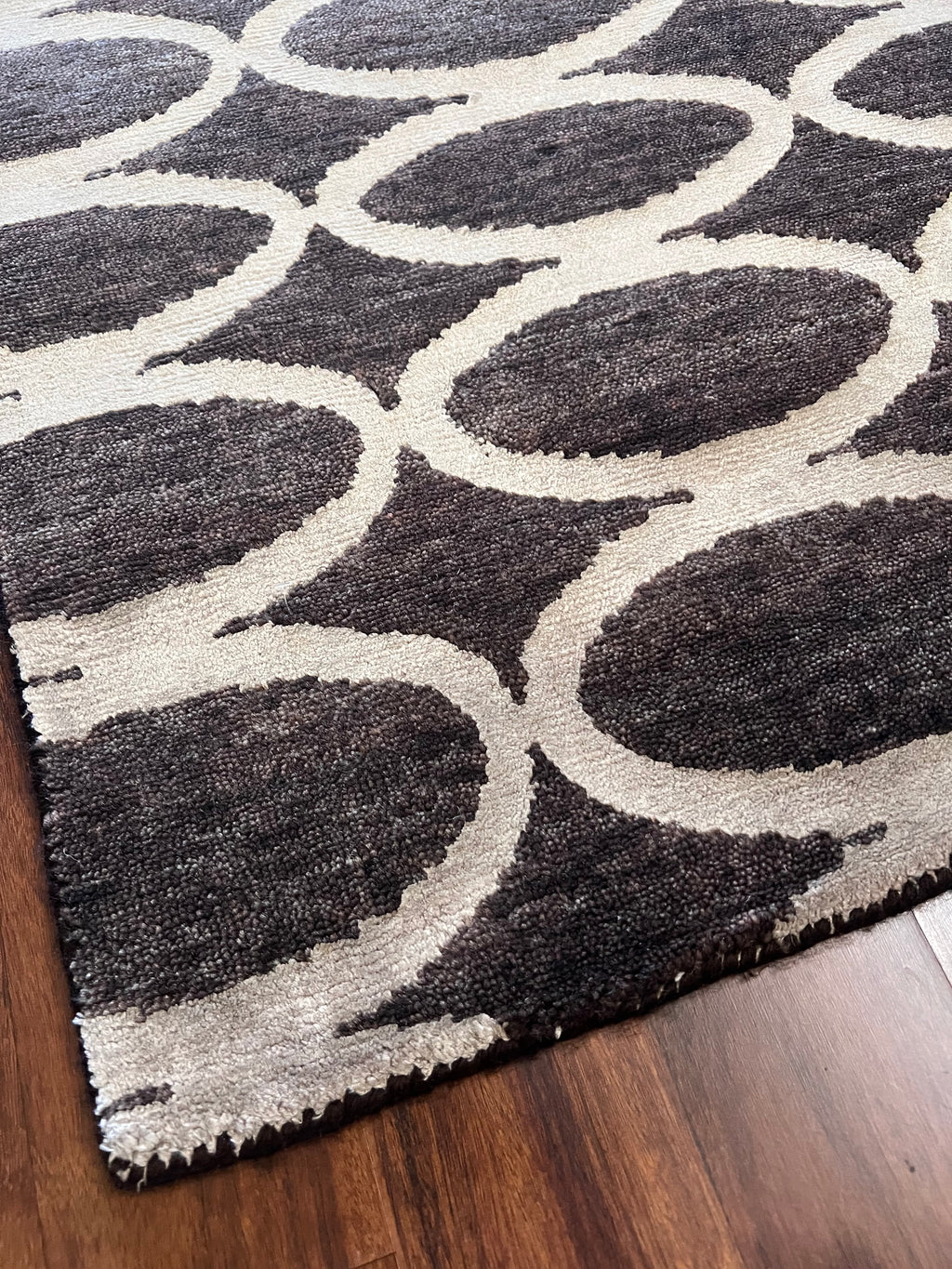 Handmade Brown & Cream Oval Pattern Wool Rug – 2’ × 3’