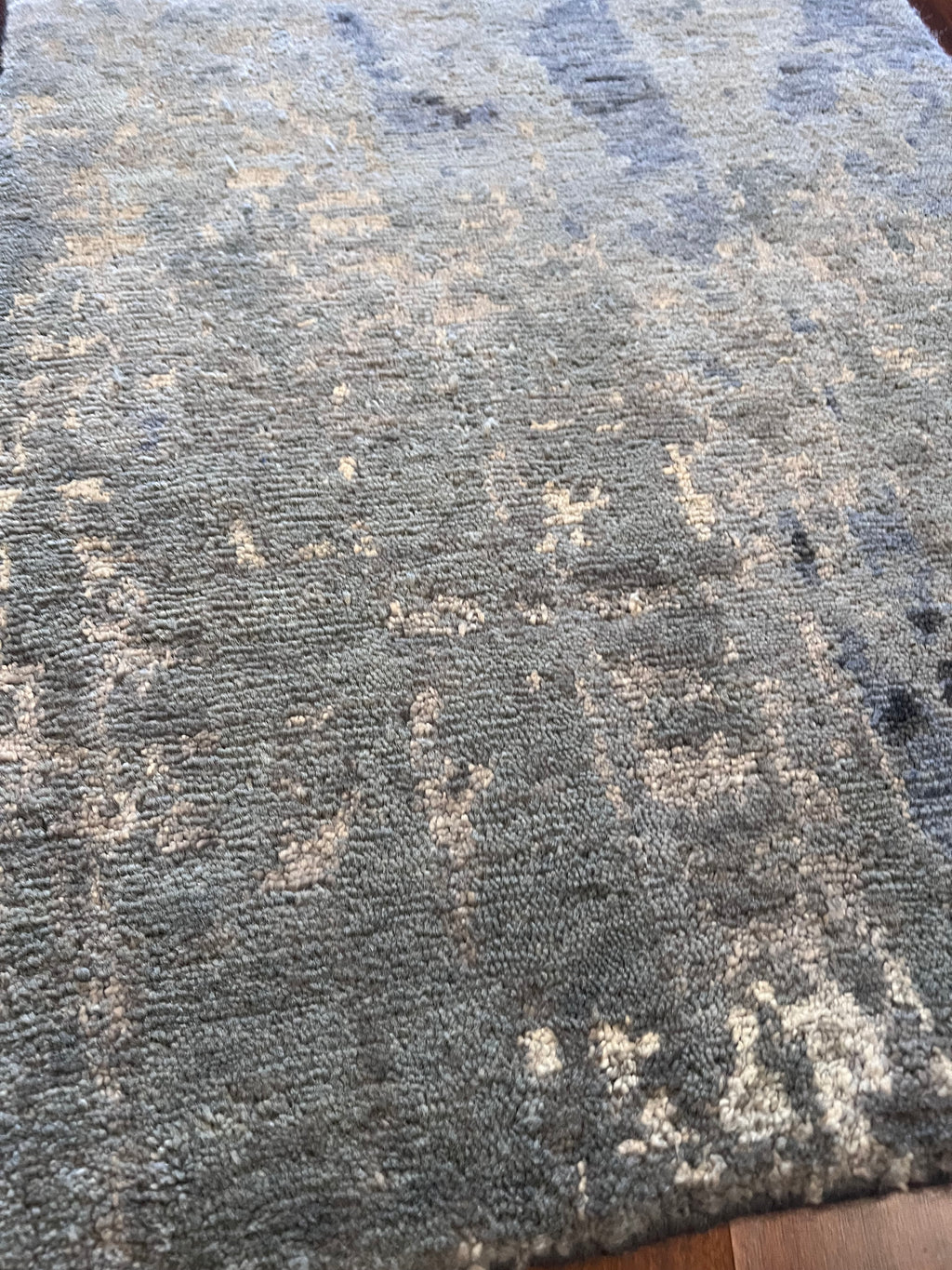 Kalaty CT-39 Abstract Wool & Silkette Rug – 2’ × 3’