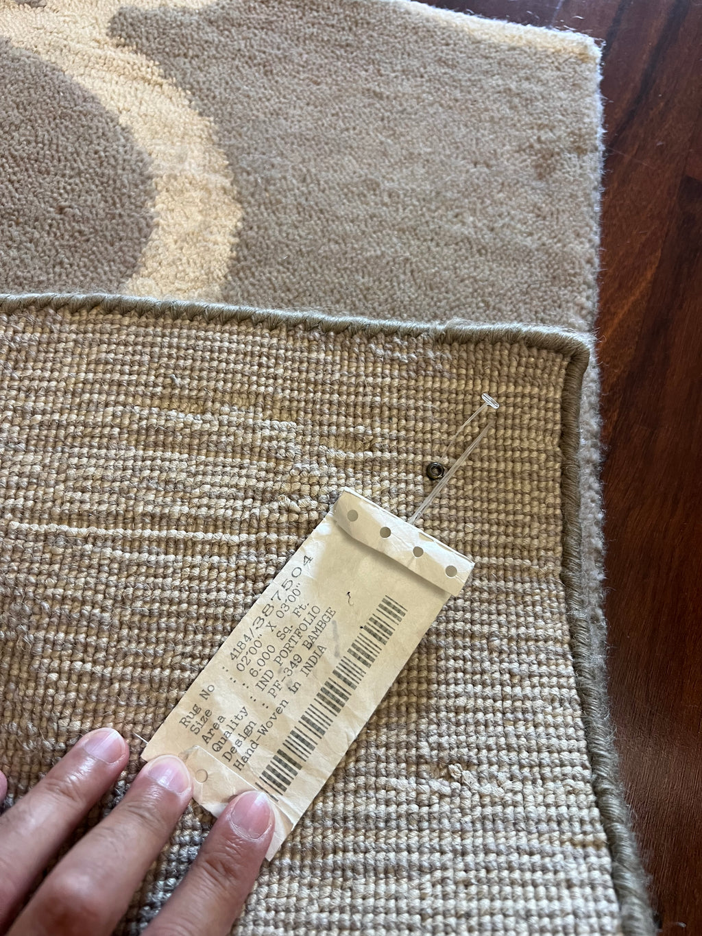 Handmade Gray & Ivory Geometric Accent Rug – 2’ × 3’