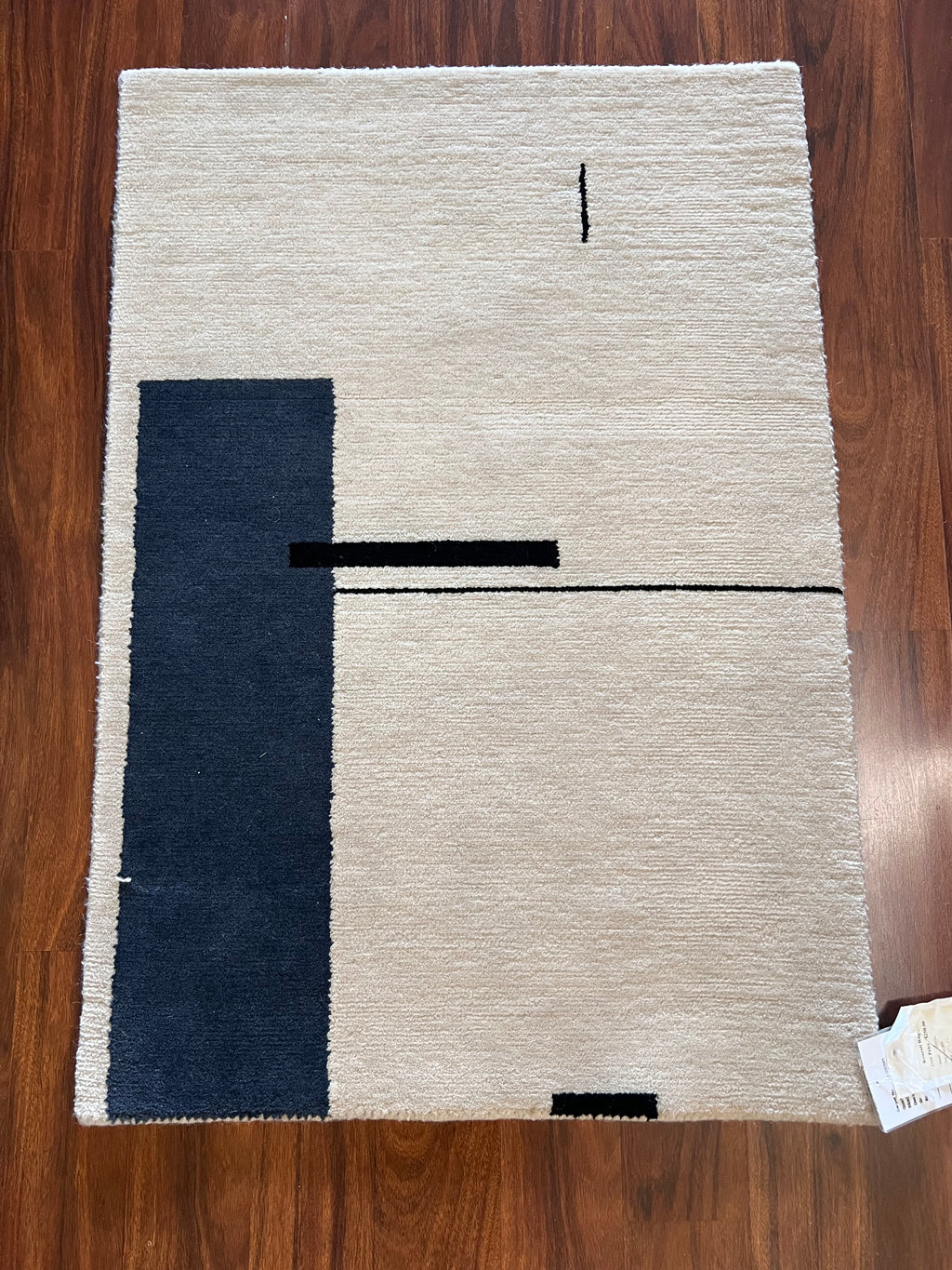 Handmade Ivory & Navy Wool Accent Rug with Abstract Lines – 2’ × 3’