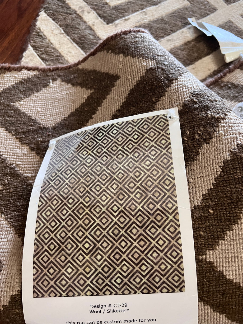 Handmade Brown & Ivory Diamond Geometric Accent Rug – 2’ × 3’