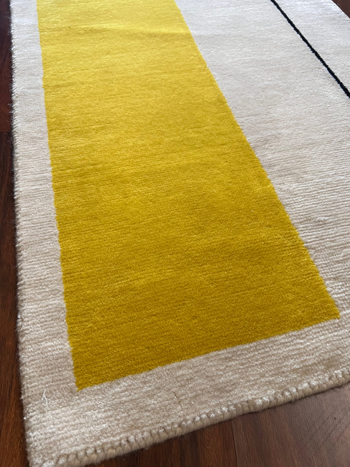 Handmade White & Golden Yellow Wool Accent Rug – 2’ × 3’