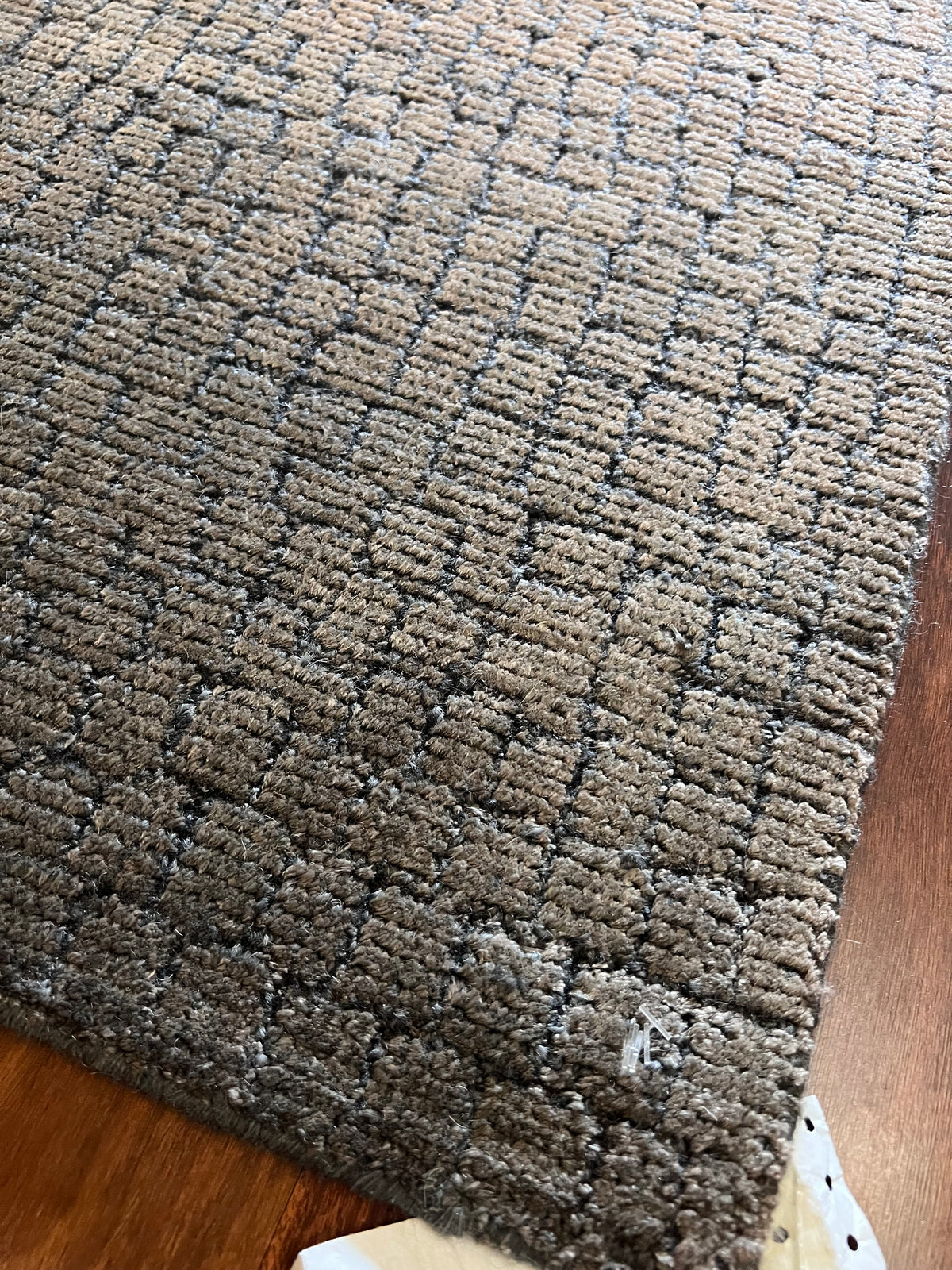 Handmade Gray Textured Viscose Accent Rug – 2’ × 3’