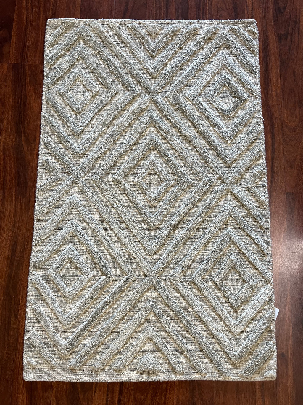Handmade Gray Geometric Wool Accent Rug – 2’ × 3’