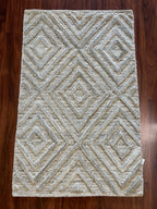 Handmade Gray Geometric Wool Accent Rug – 2’ × 3’