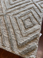 Handmade Gray Geometric Wool Accent Rug – 2’ × 3’