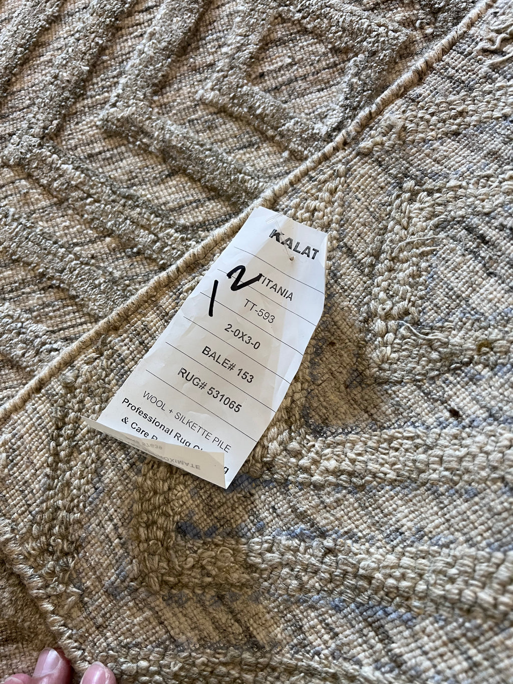 Handmade Gray Geometric Wool Accent Rug – 2’ × 3’
